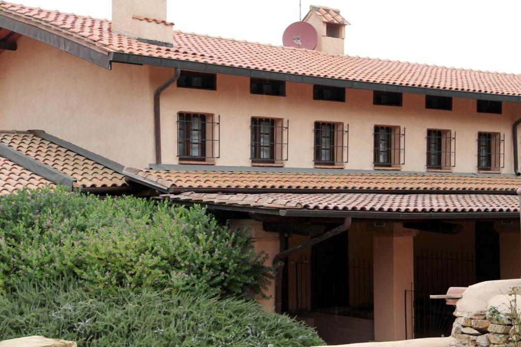 Borgo Rurale San Giusto Guest House กัสตาลเญโต การ์ดุชชี ภายนอก รูปภาพ