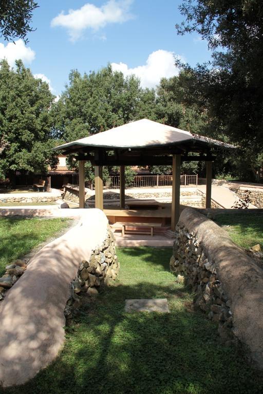 Borgo Rurale San Giusto Guest House กัสตาลเญโต การ์ดุชชี ภายนอก รูปภาพ